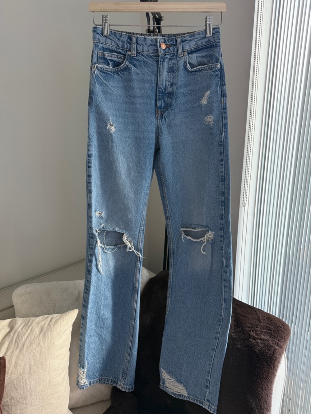 ZARA High Rise‎ Wide Leg Distressed Denim Jeans size 2 - Picture 8 of 13
